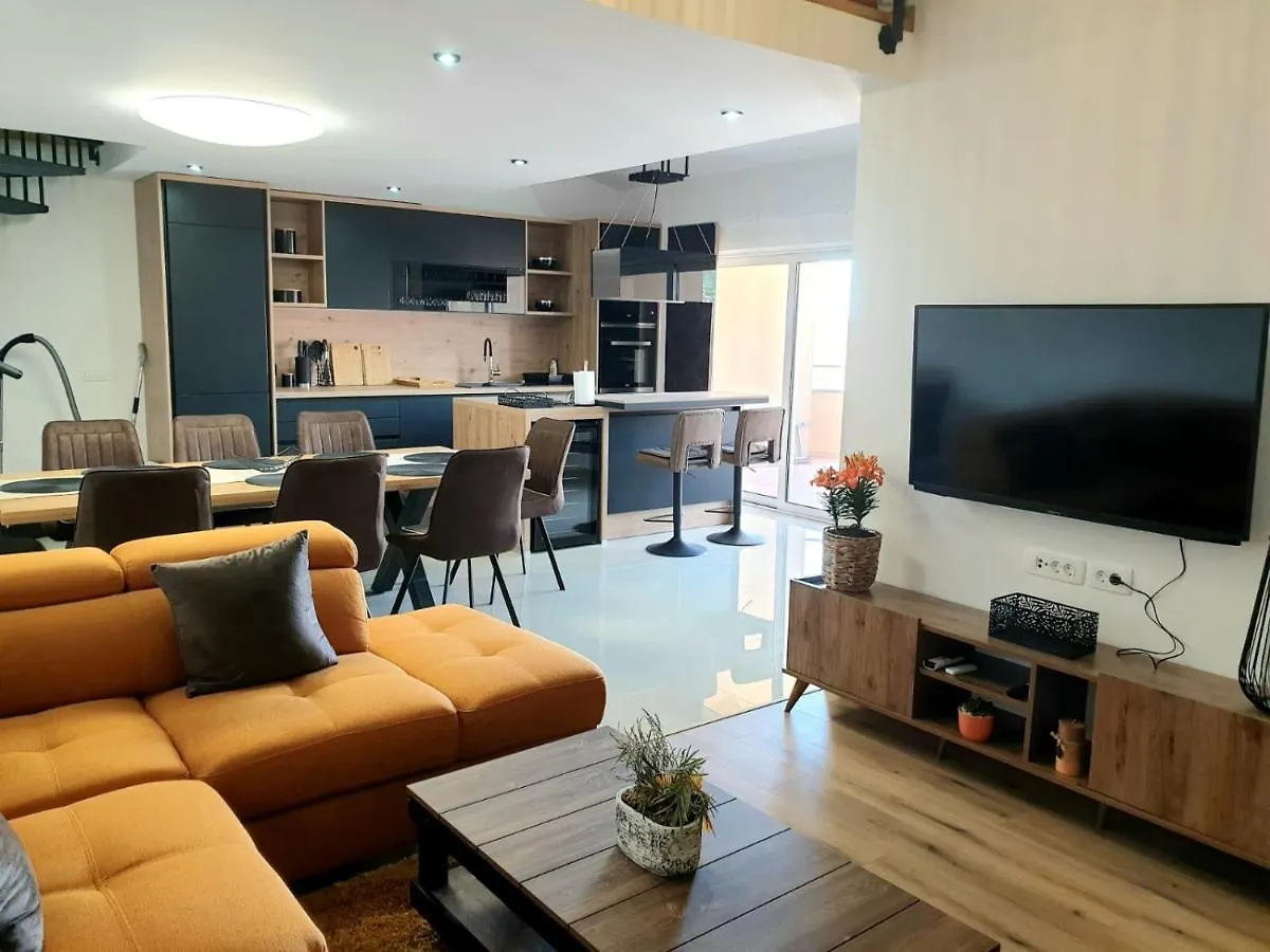 Apartment Mateo Kaštela